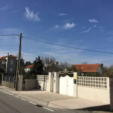 Villa Casa La Vina, *